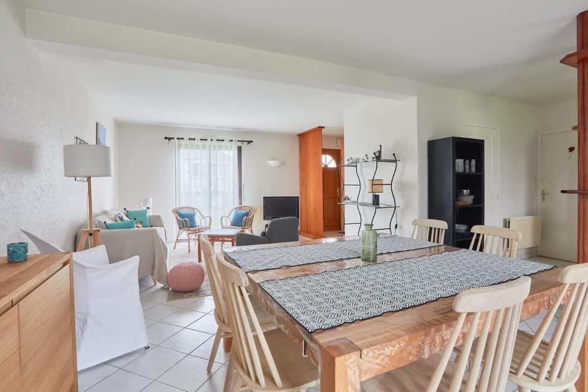 Ker Lys - Grande Maison Avec 4 Chambres Et Jardin Dinard Eksteriør bilde